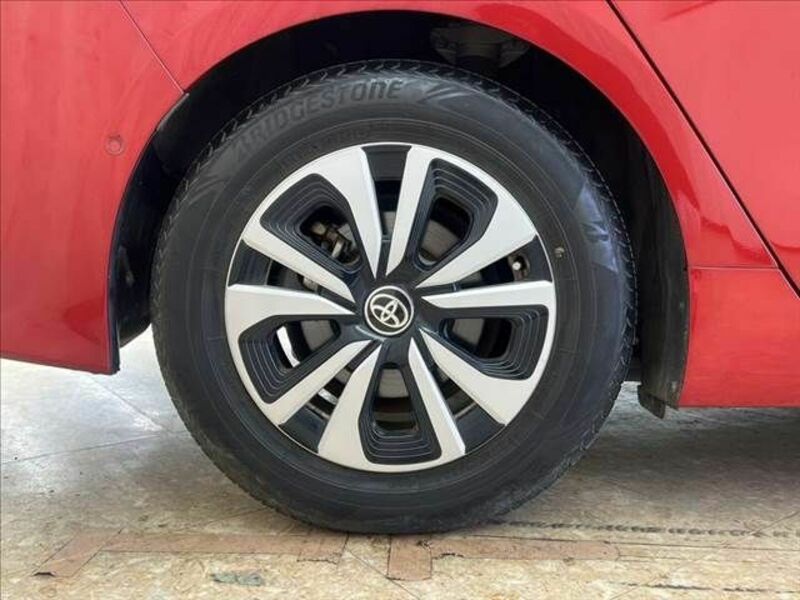 PRIUS PHV-24