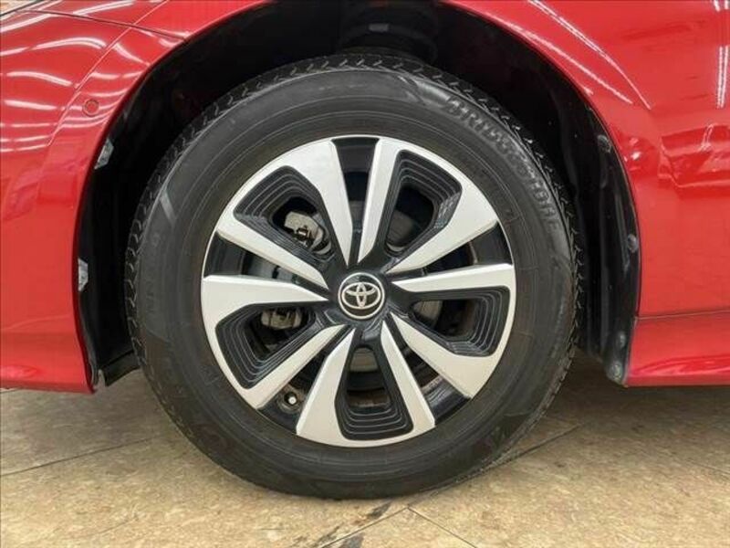 PRIUS PHV-26