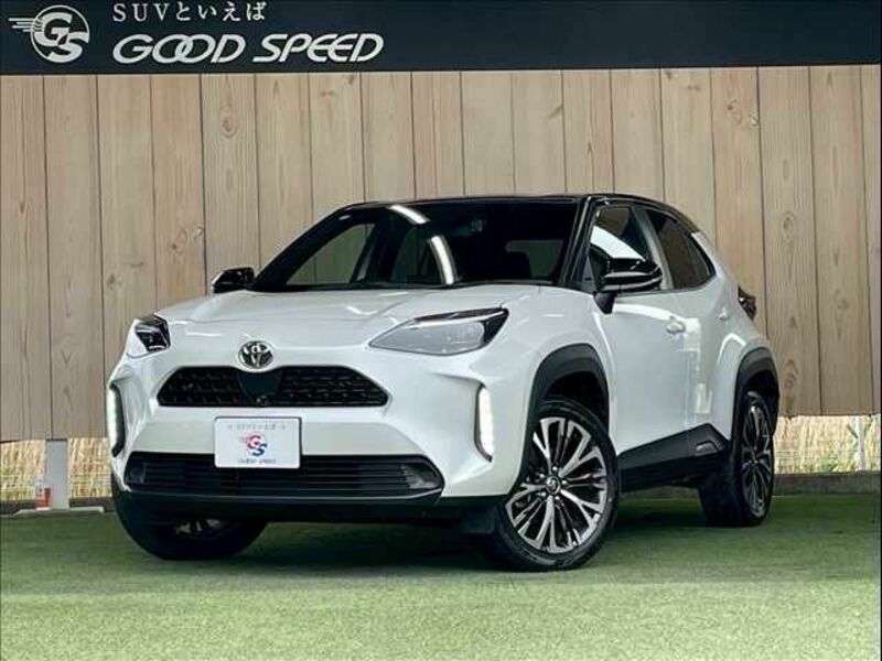 YARIS CROSS