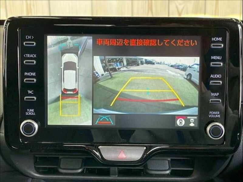 YARIS CROSS-3