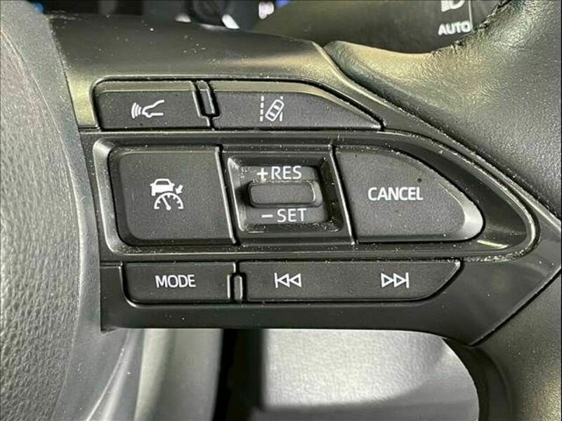 YARIS CROSS-6