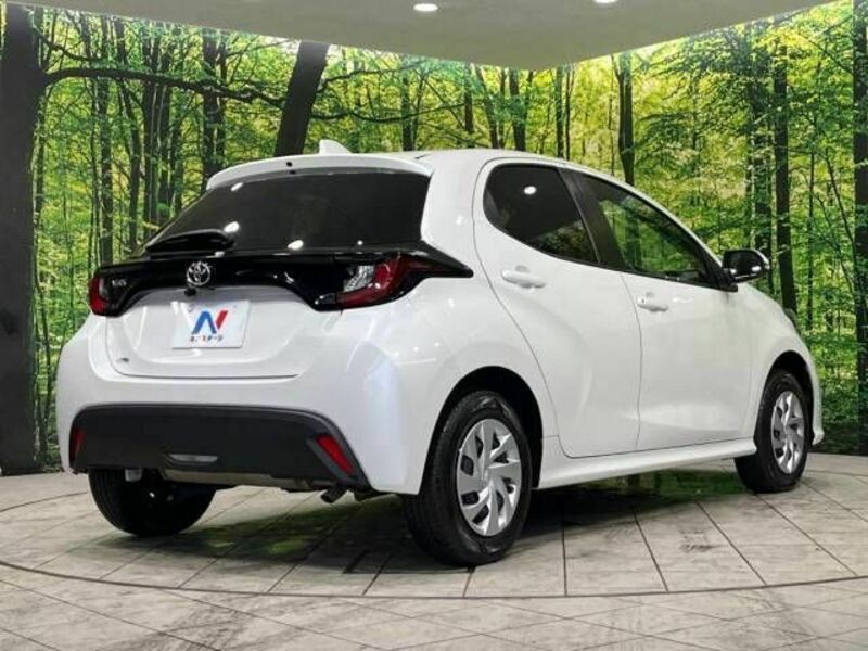 YARIS-17