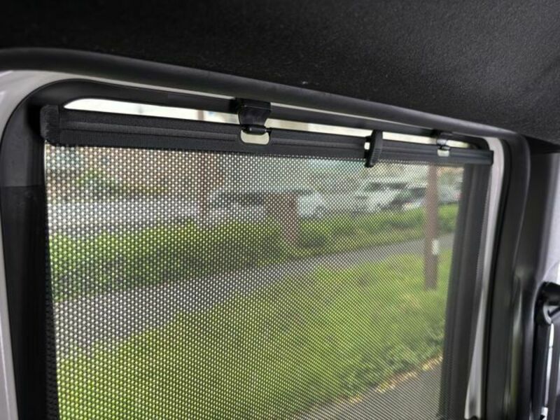 N BOX CUSTOM-26