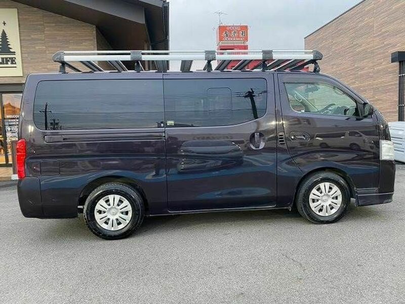 NV350 CARAVAN-17