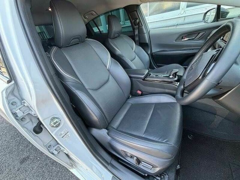 PRIUS-9