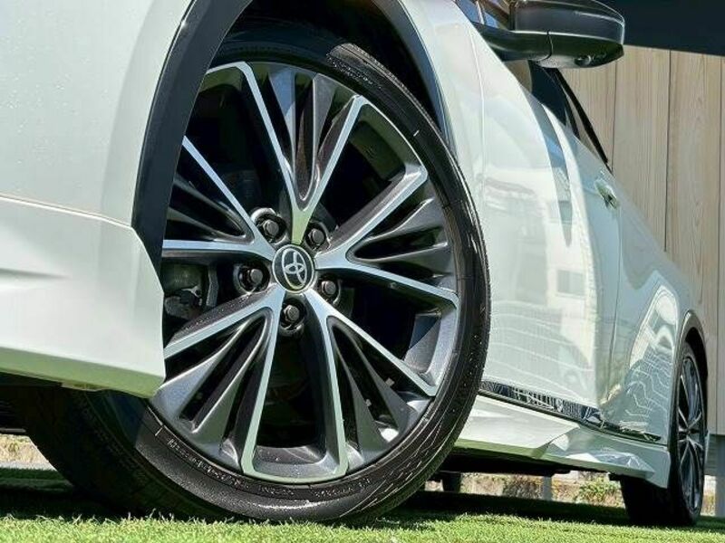 PRIUS-12