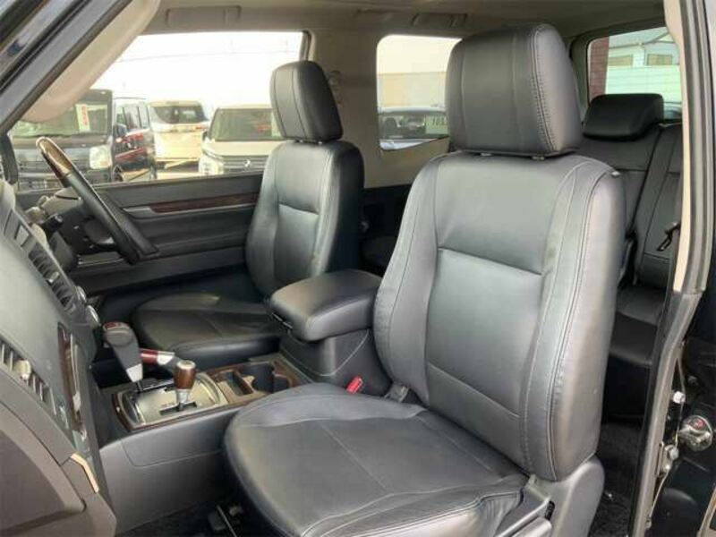PAJERO-12