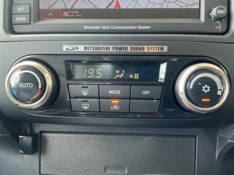 PAJERO-28
