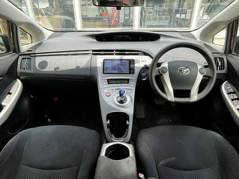 PRIUS-1
