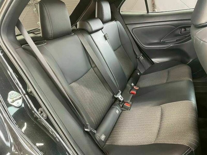 YARIS CROSS-5