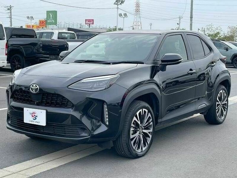 YARIS CROSS-14