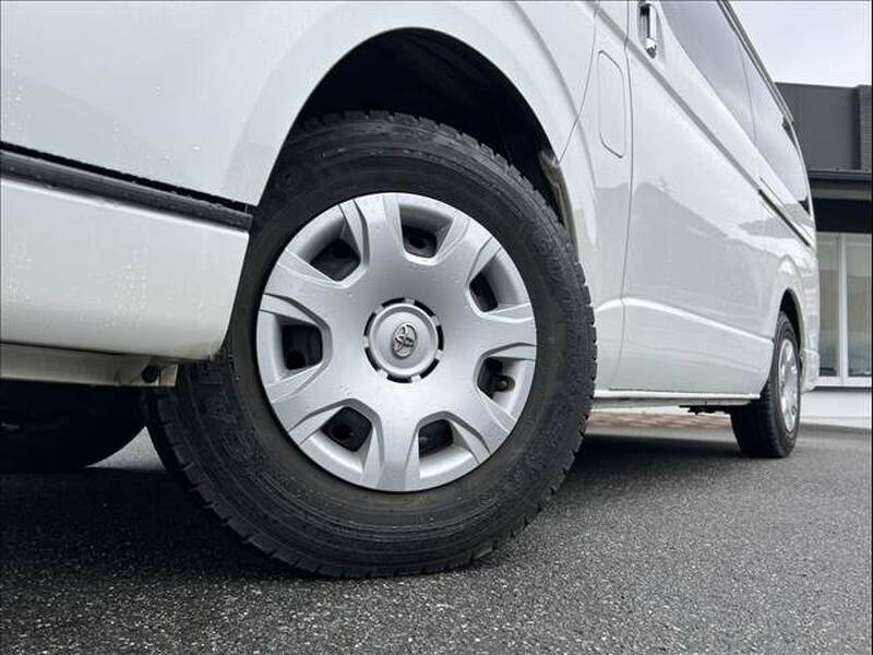 HIACE VAN-9