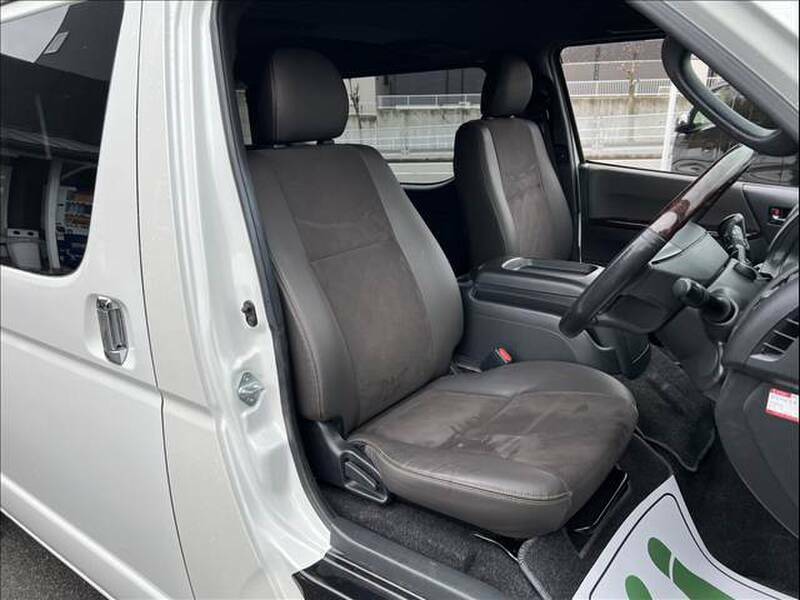 HIACE VAN-6