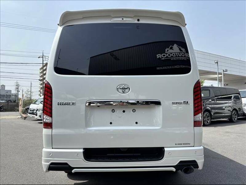 HIACE VAN