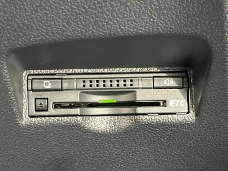 PRIUS-6