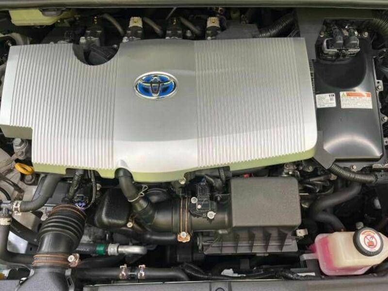 PRIUS-17