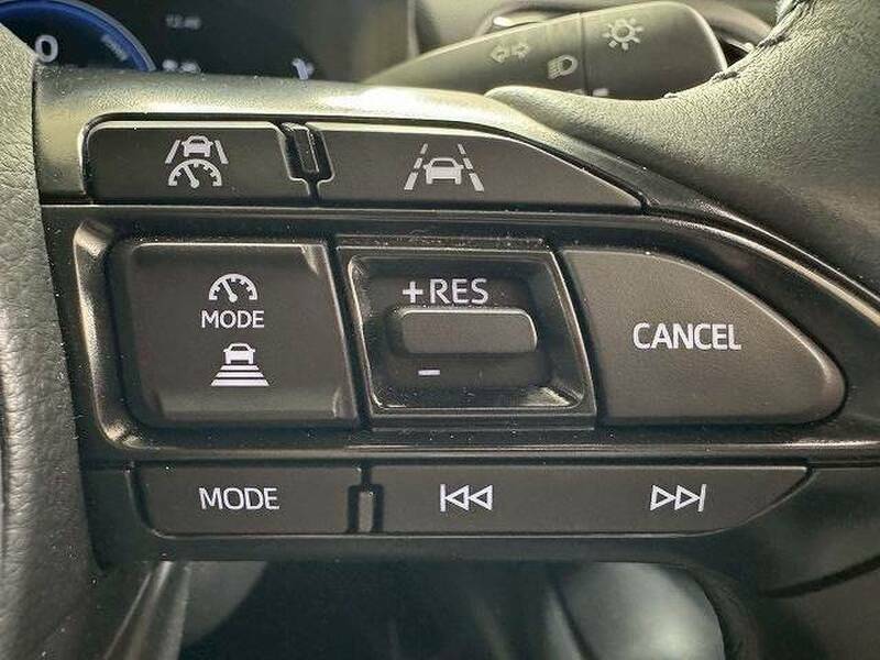 YARIS CROSS-6