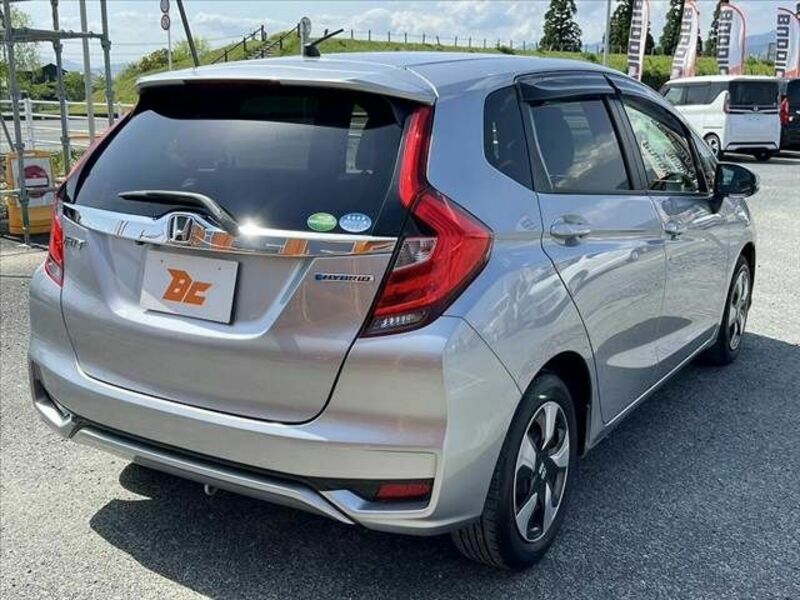 FIT HYBRID-12