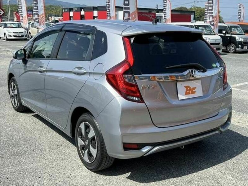 FIT HYBRID-14