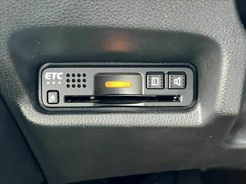 FIT HYBRID-23
