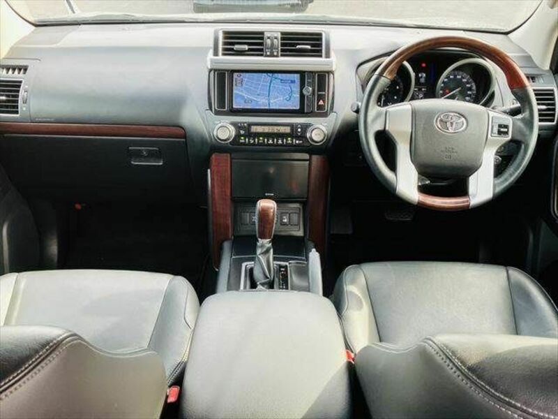 LAND CRUISER PRADO-1