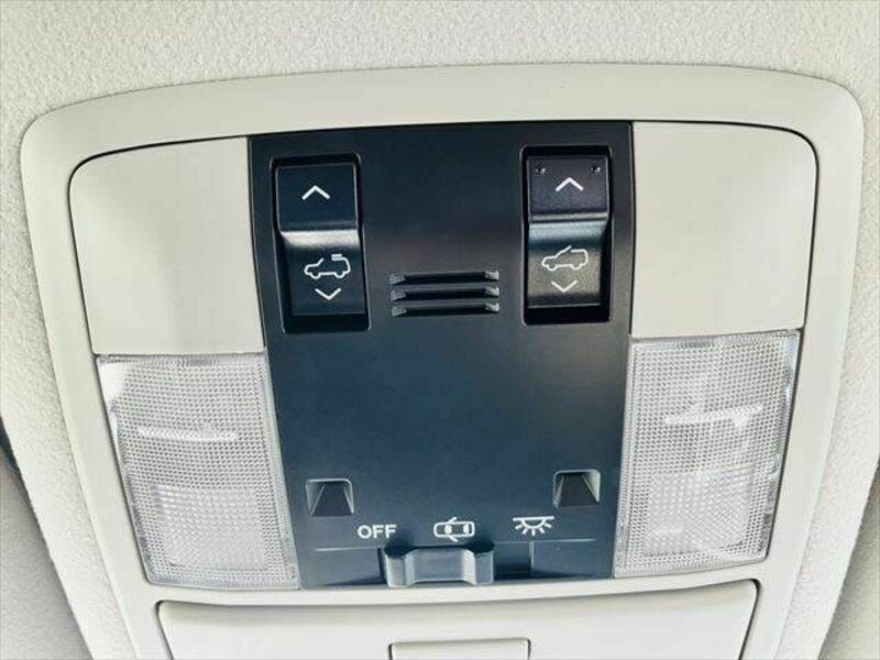 LAND CRUISER PRADO-7