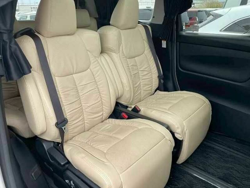VELLFIRE-5