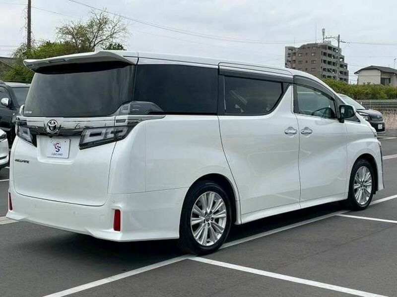 VELLFIRE-16