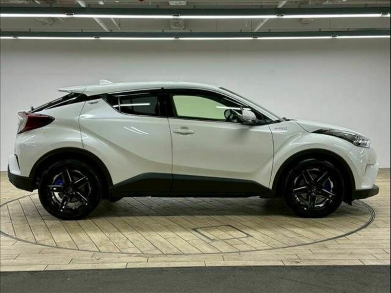 C-HR-17