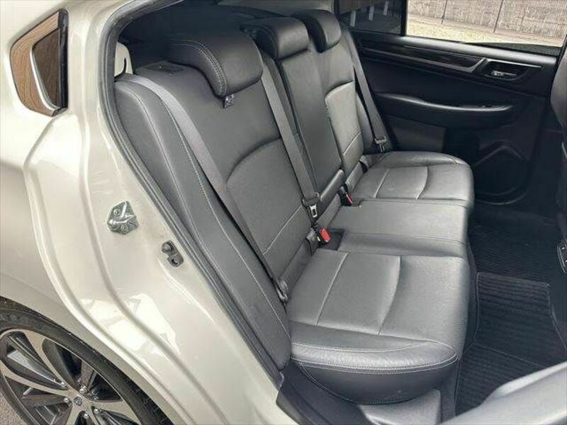 LEGACY B4