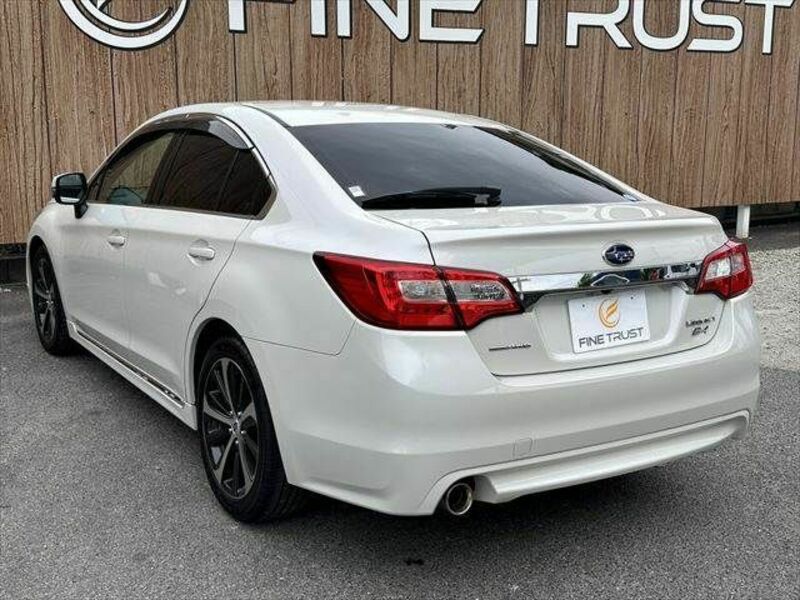 LEGACY B4