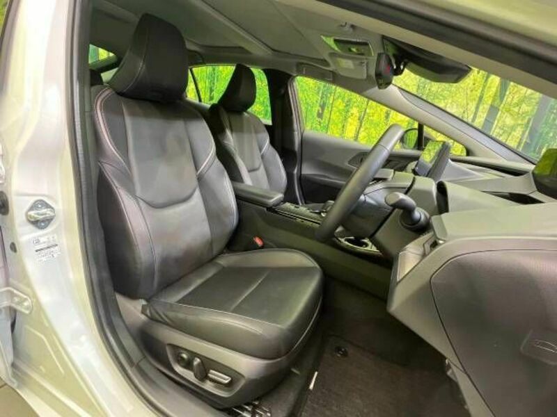 PRIUS-8