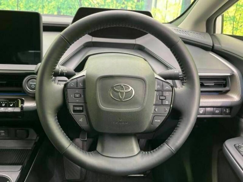 PRIUS-11