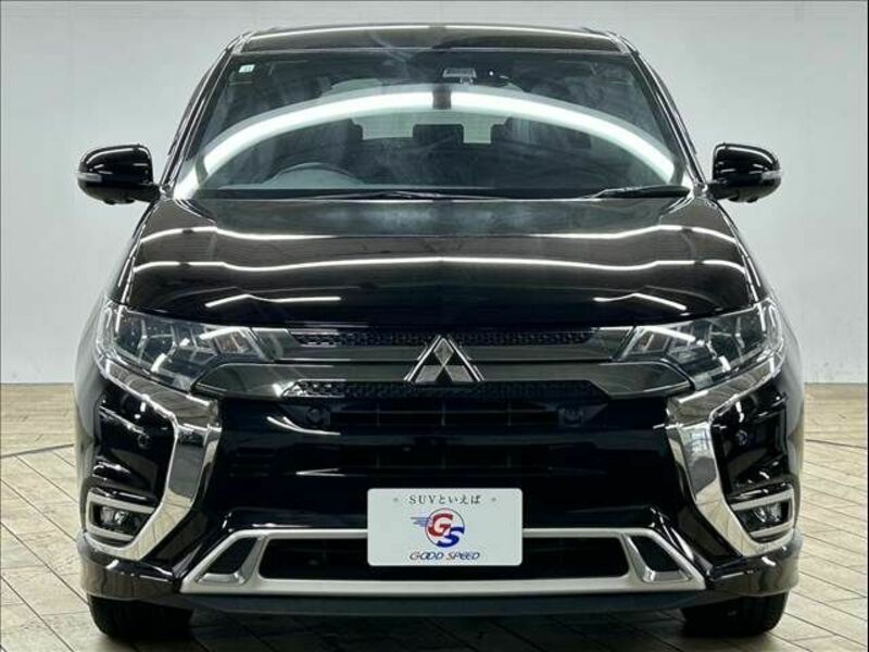 OUTLANDER PHEV-16