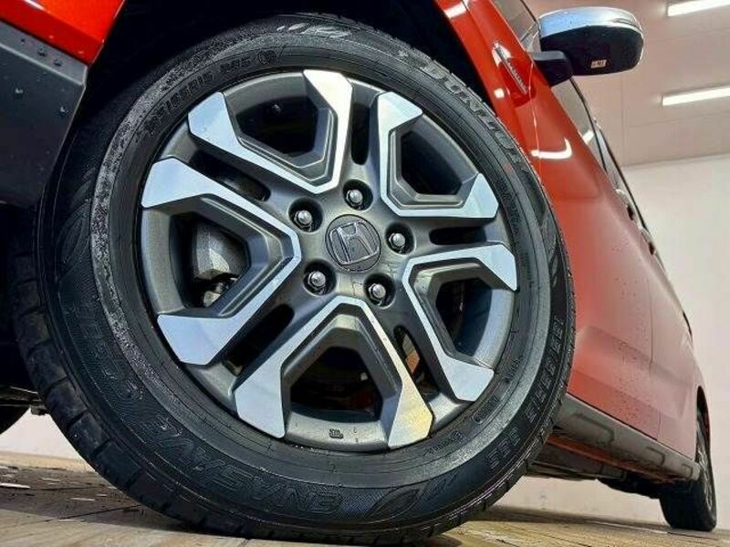 FREED HYBRID-18