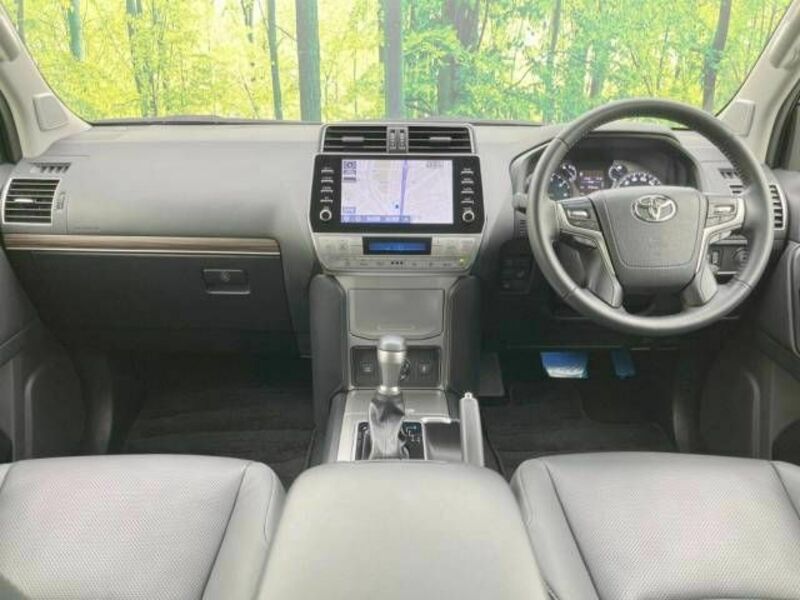 LAND CRUISER PRADO-1