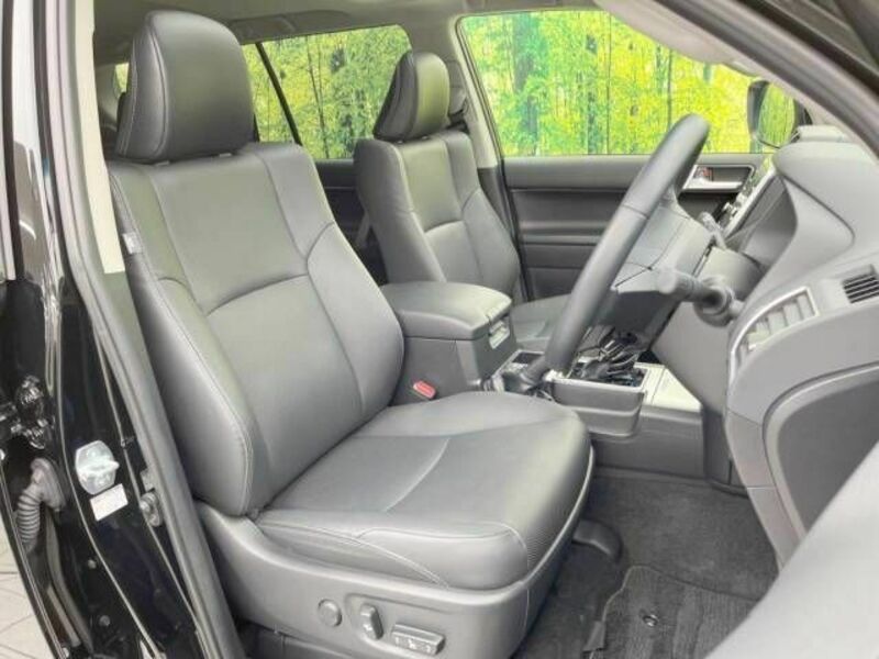 LAND CRUISER PRADO-7