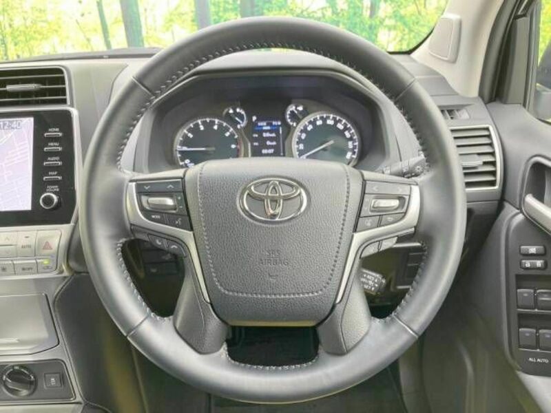 LAND CRUISER PRADO-11