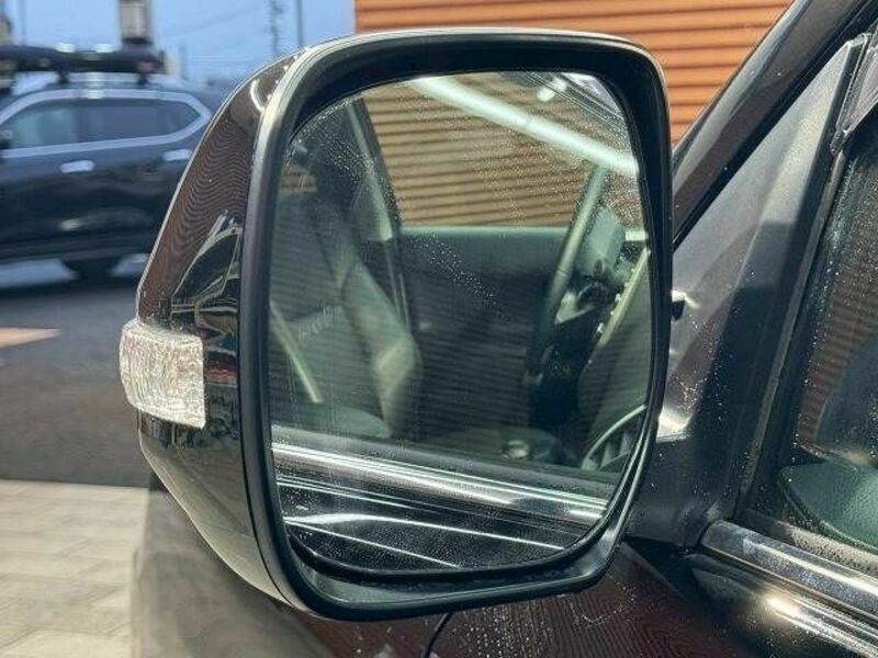 LAND CRUISER PRADO-11