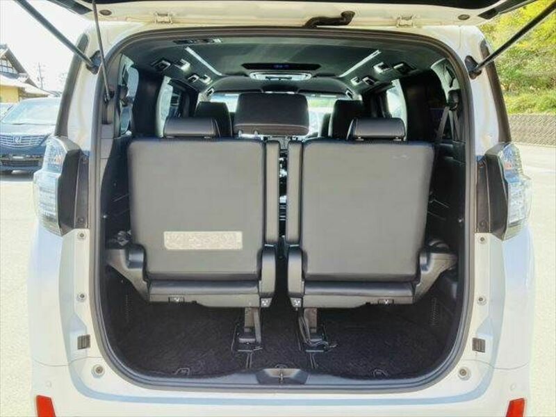 VELLFIRE-10