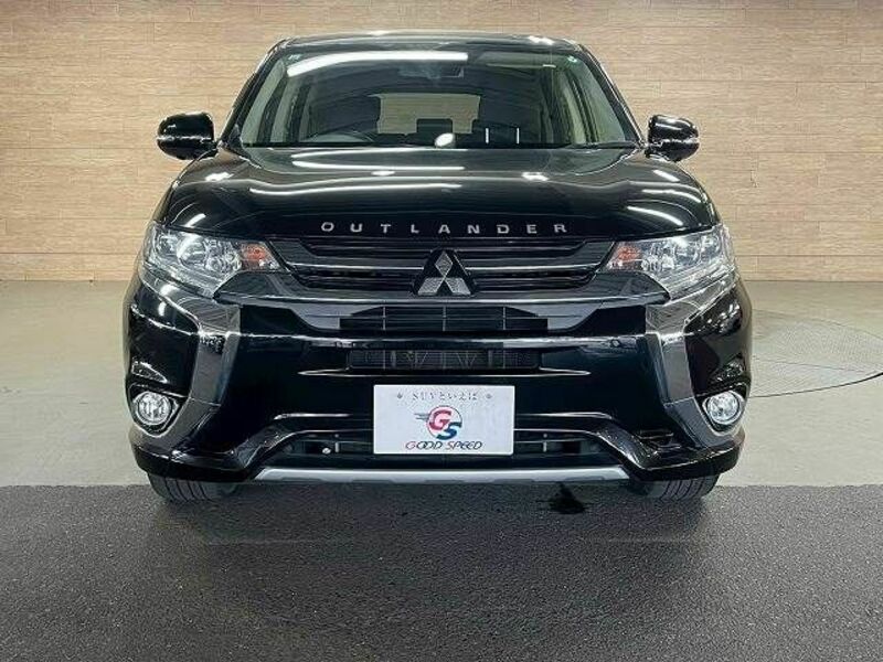 OUTLANDER PHEV-16