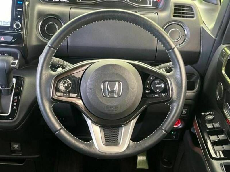 N BOX CUSTOM-11