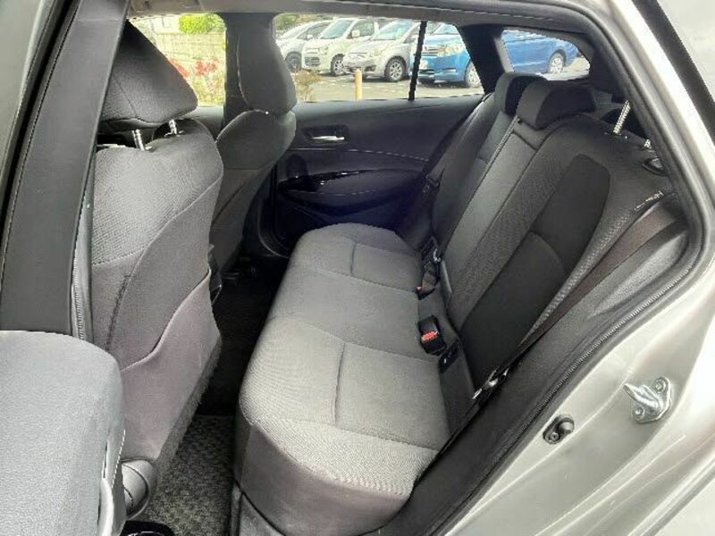 COROLLA TOURING-12