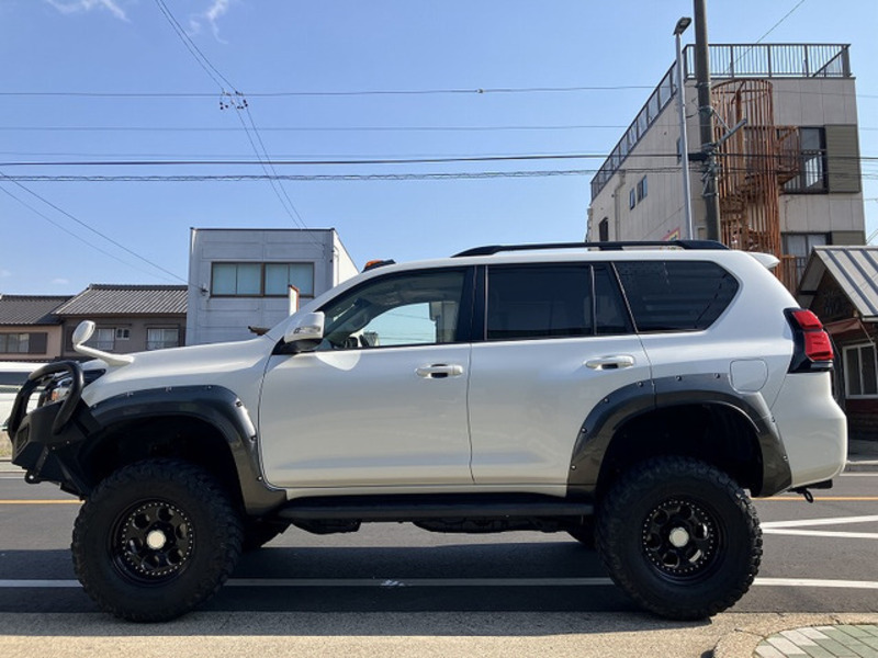 LAND CRUISER PRADO-15