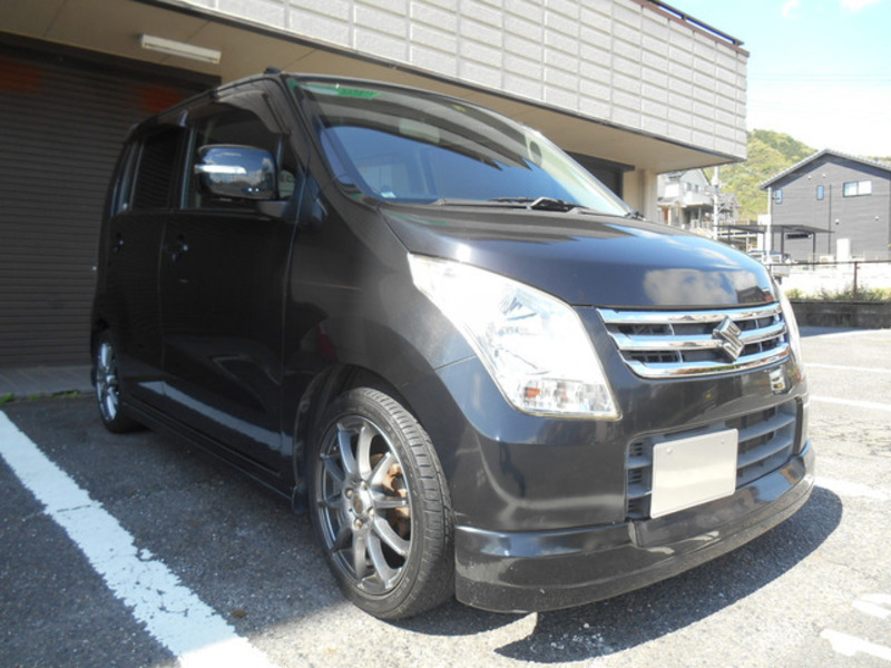 WAGON R-3