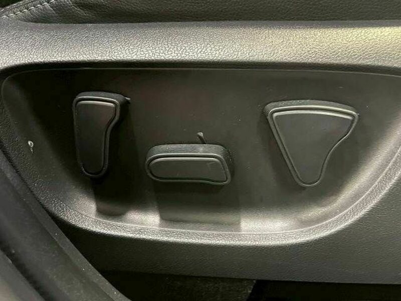 YARIS CROSS-7