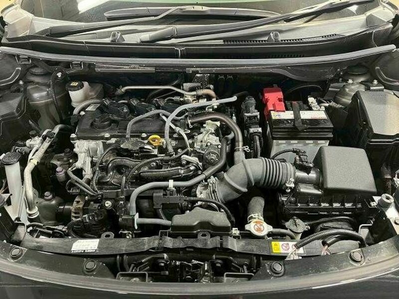 YARIS CROSS-12