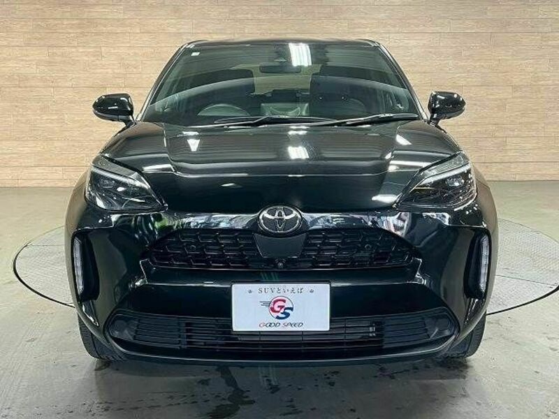 YARIS CROSS-16