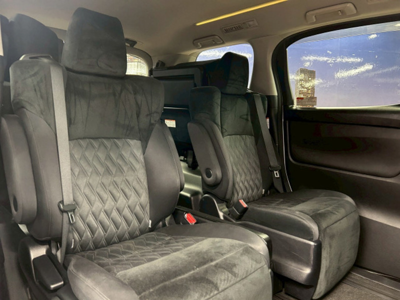VELLFIRE-9