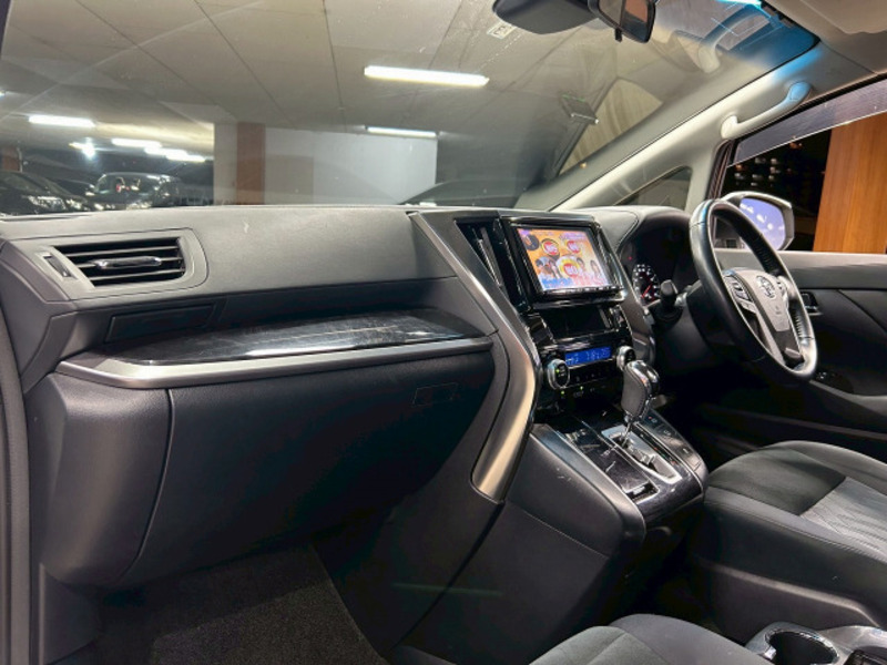 VELLFIRE-2